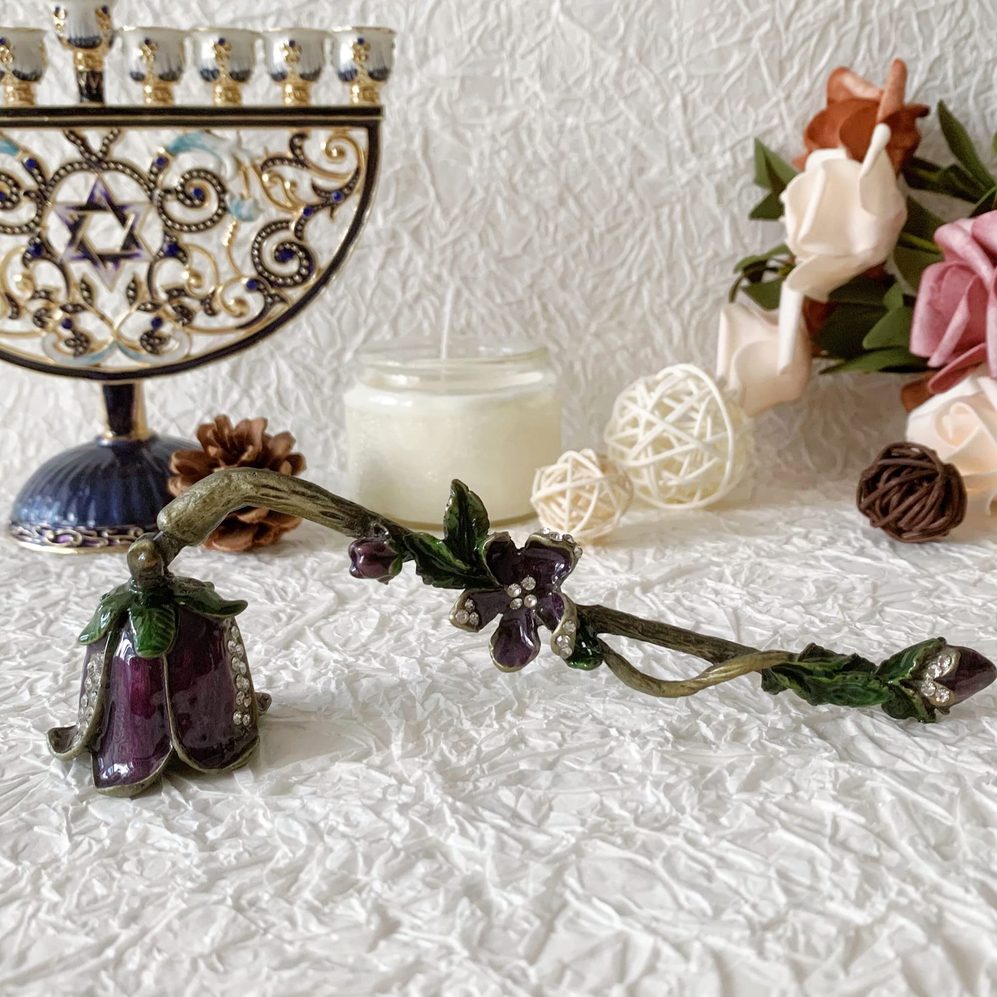 Home Decor Luxury - Apagavelas de Lujo con Diseño Floral,